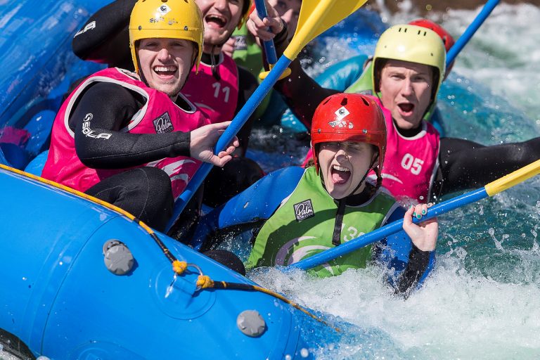Group of 6 on the white water raft