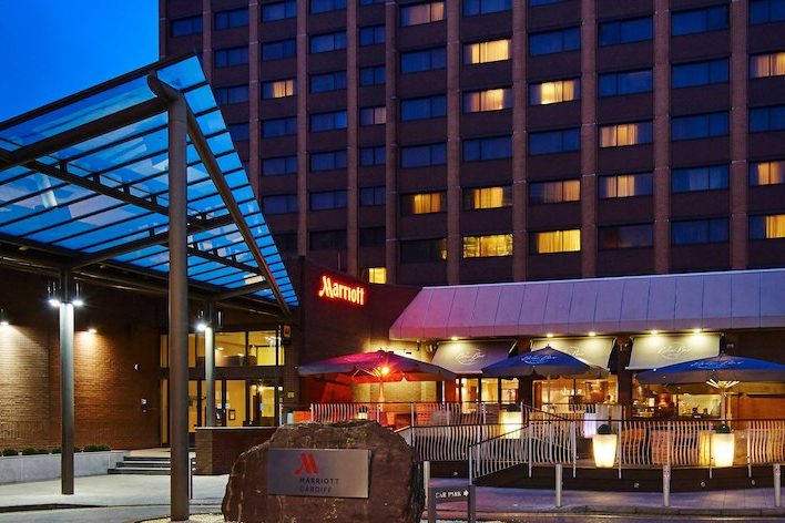 Marriott External image at night