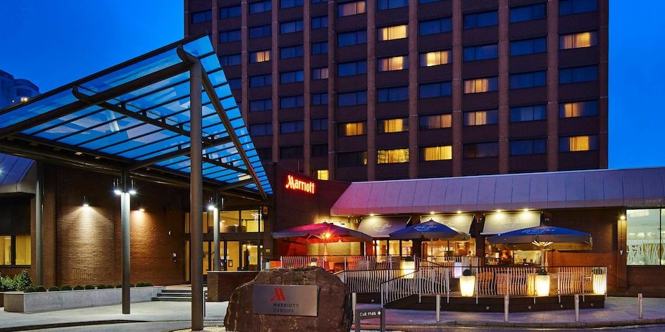 Marriott External image at night