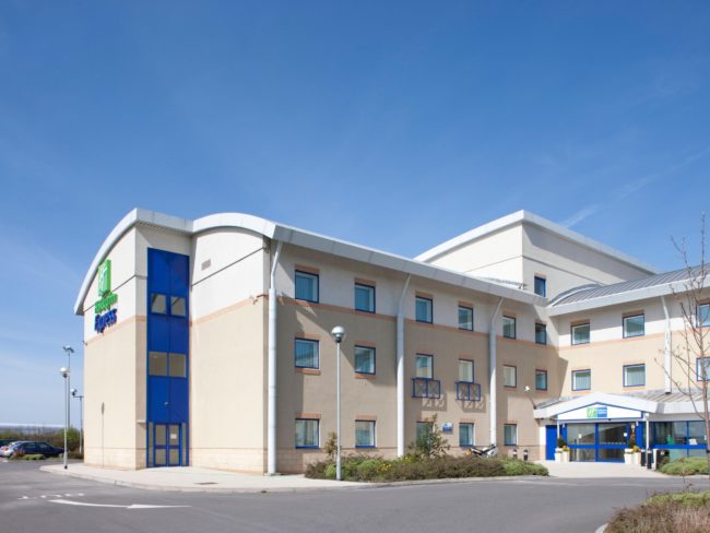 Holiday Inn Exterior image