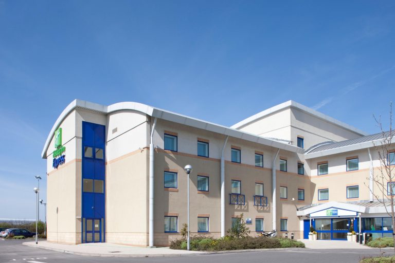 Holiday Inn Exterior image