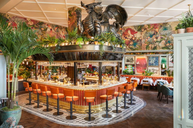 The-Ivy-Cardiff-Ground-floor-bar-3